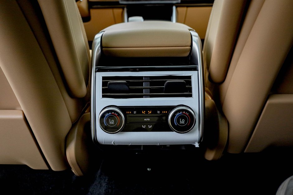 2026 Land Rover Range Rover SE SWB-21