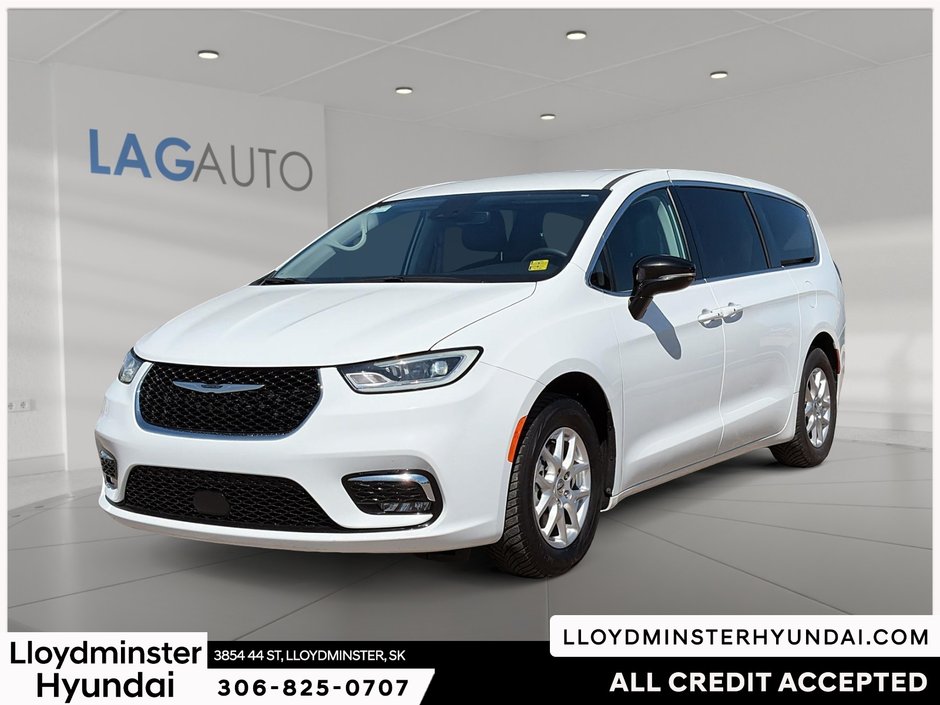 2024 Chrysler Pacifica Touring-L in Lloydminster, Saskatchewan