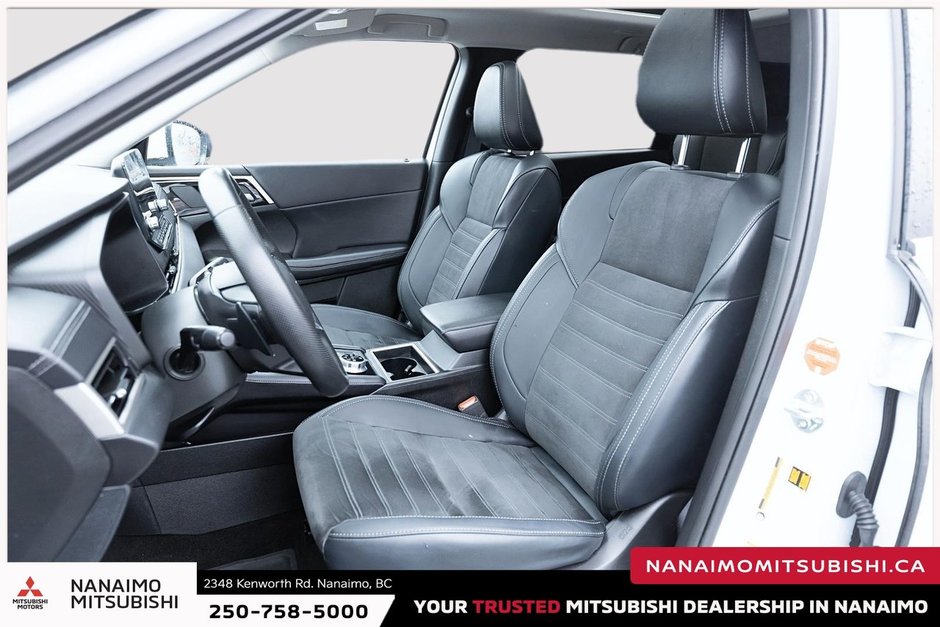 2024 Mitsubishi OUTLANDER PHEV LE-23