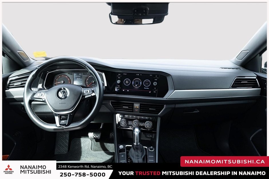 2019 Volkswagen Jetta Highline R-Line-12