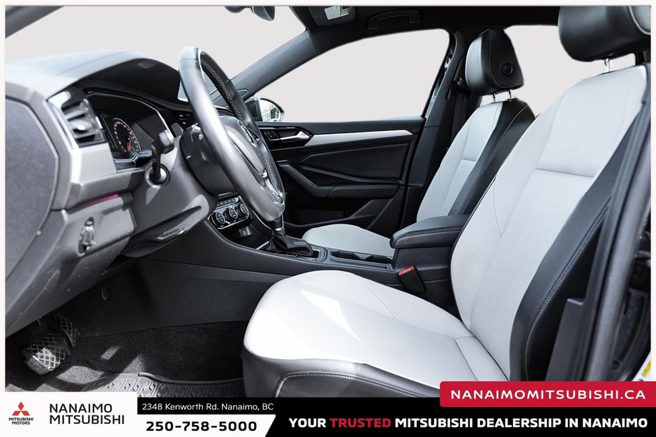 2019 Volkswagen Jetta Highline R-Line-20