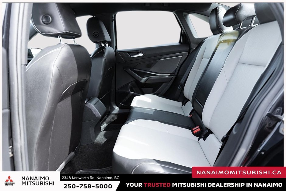 2019 Volkswagen Jetta Highline R-Line-10