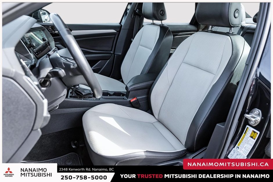 2019 Volkswagen Jetta Highline R-Line-21