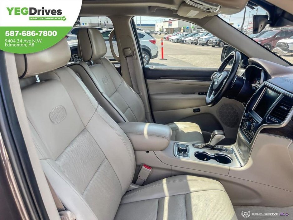 2017 Jeep Grand Cherokee Overland-21