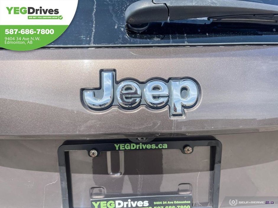 2017 Jeep Grand Cherokee Overland-8
