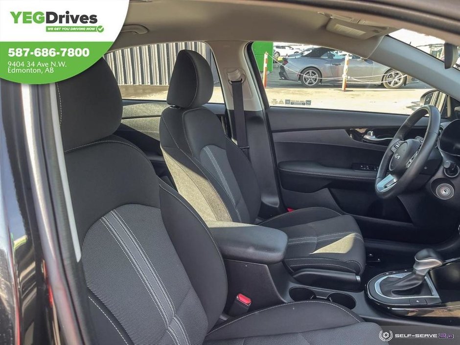 2024 Kia Forte EX-21