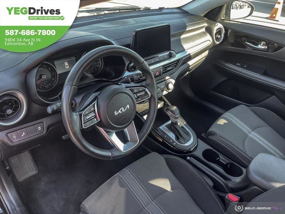 2024 Kia Forte EX-12