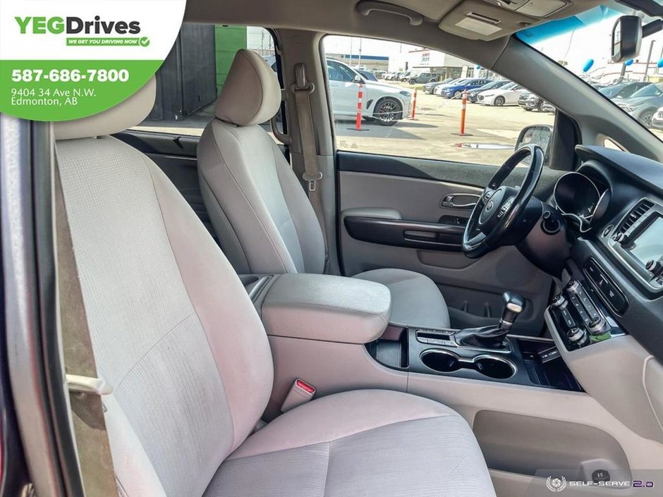 2020 Kia Sedona LX-21