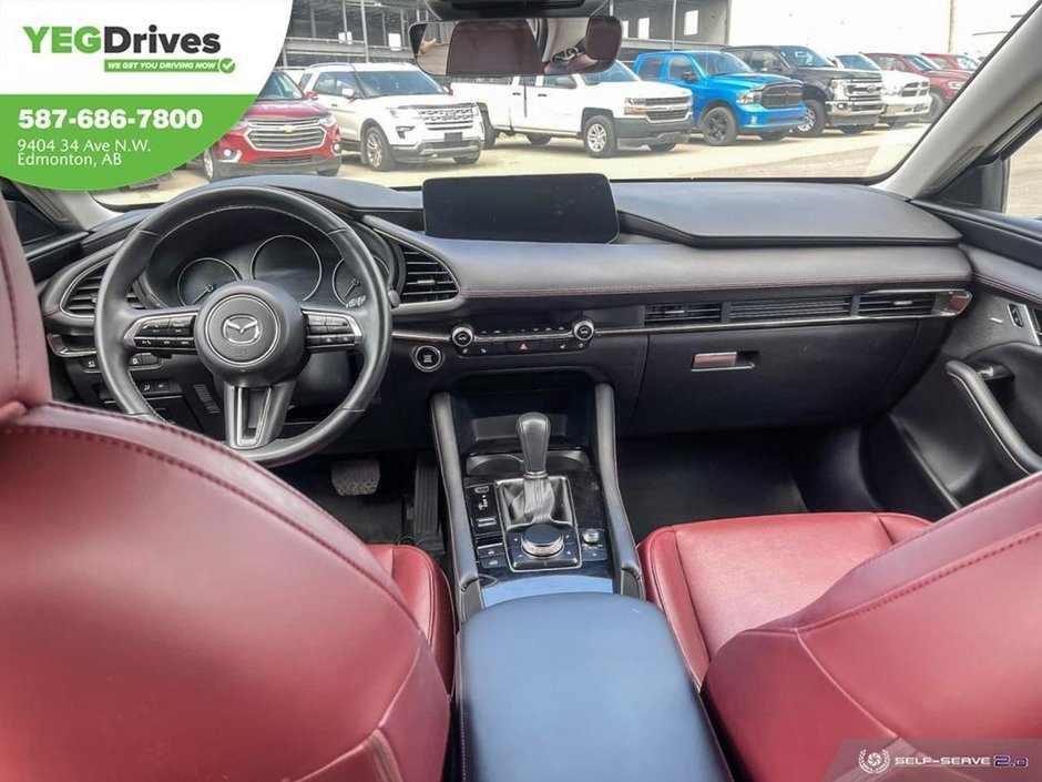 2024 Mazda 3 GT w/Turbo-23