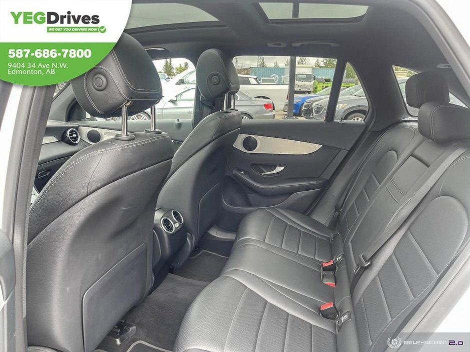 2022 Mercedes-Benz GLC 300-22