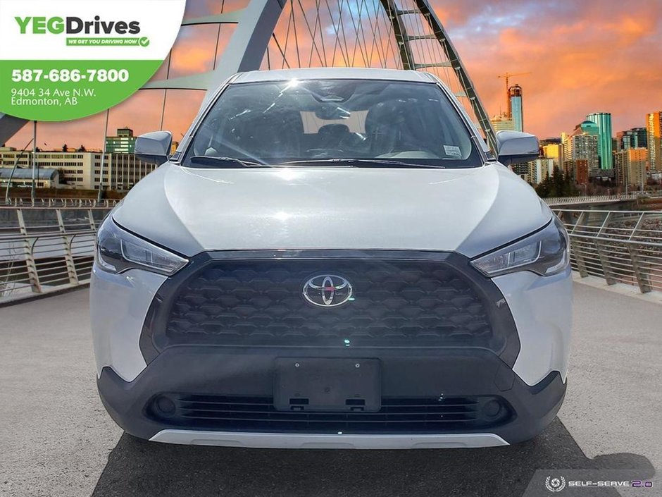 2023 Toyota COROLLA CROSS LE-1