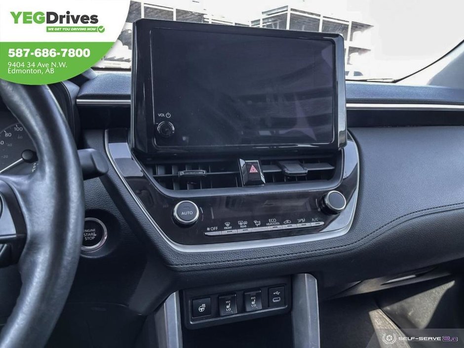 2023 Toyota COROLLA CROSS LE-18