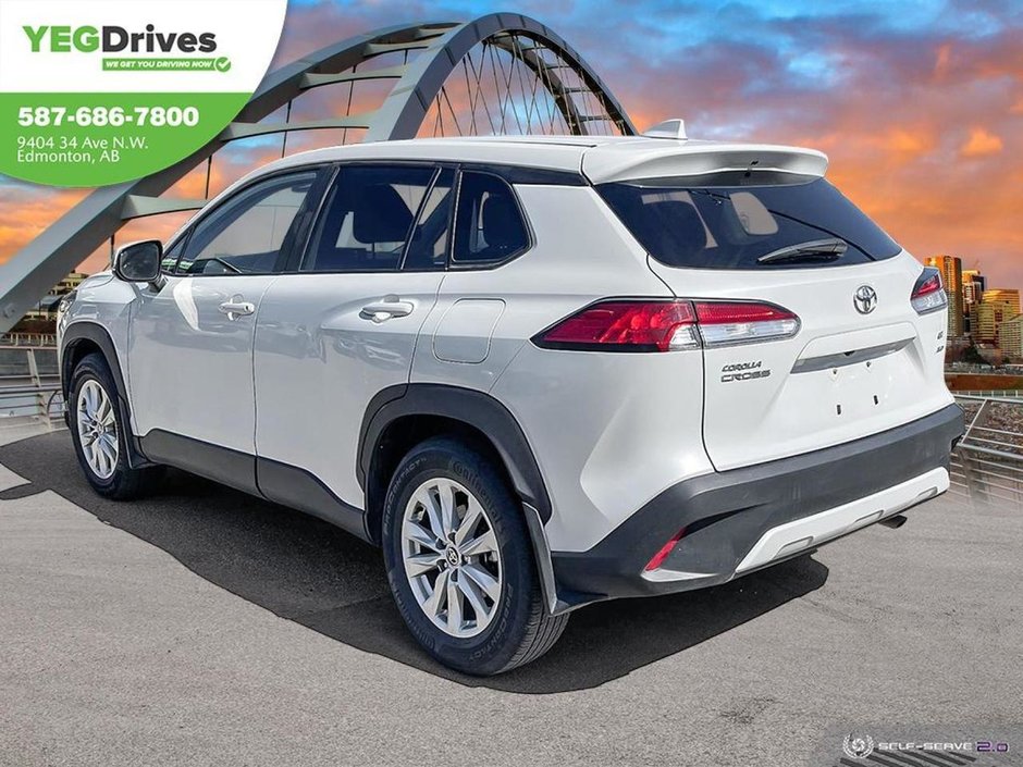 2023 Toyota COROLLA CROSS LE-3