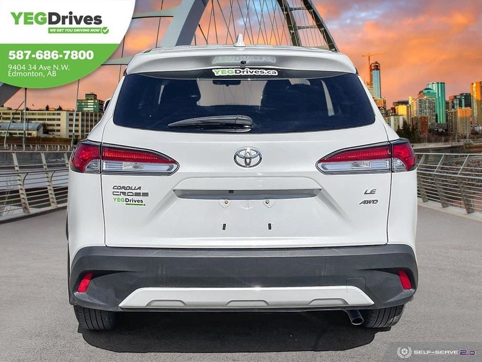 2023 Toyota COROLLA CROSS LE-4