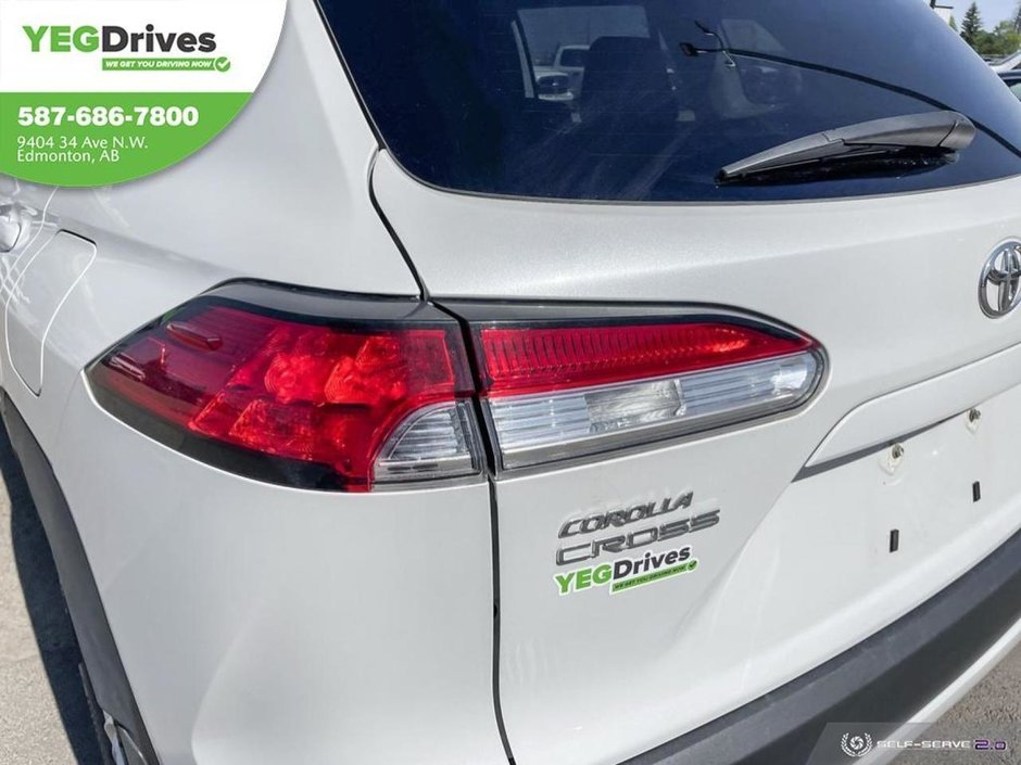 2023 Toyota COROLLA CROSS LE-10