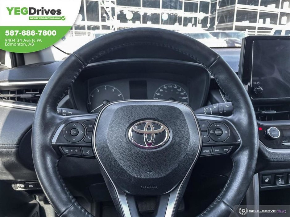 2023 Toyota COROLLA CROSS LE-13
