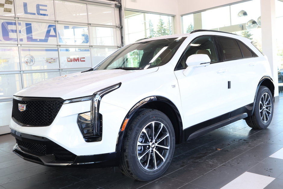 XT4 Sport 2025 à Montréal, Québec - w940px