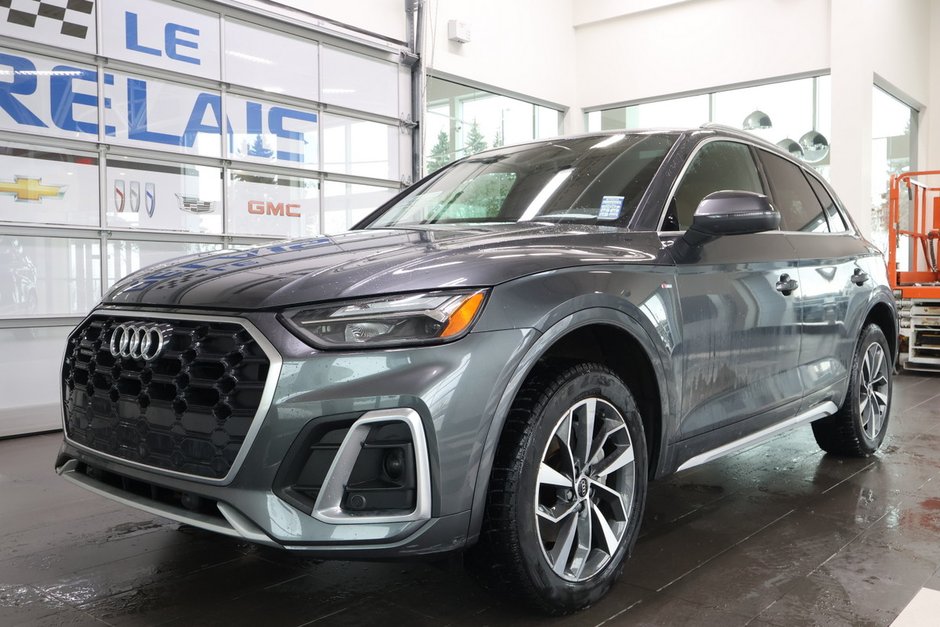 Audi Q5  2022 à Montréal, Québec - w940px