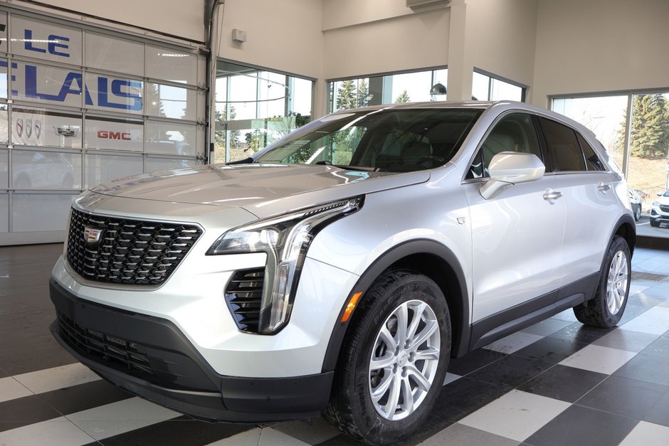 2022 Cadillac XT4 AWD Luxury in Montreal, Quebec - w940px