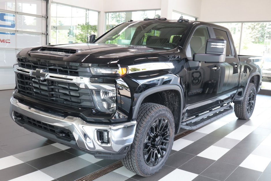 2024 Chevrolet SILVERADO 2500 HD in Montreal, Quebec - w940px