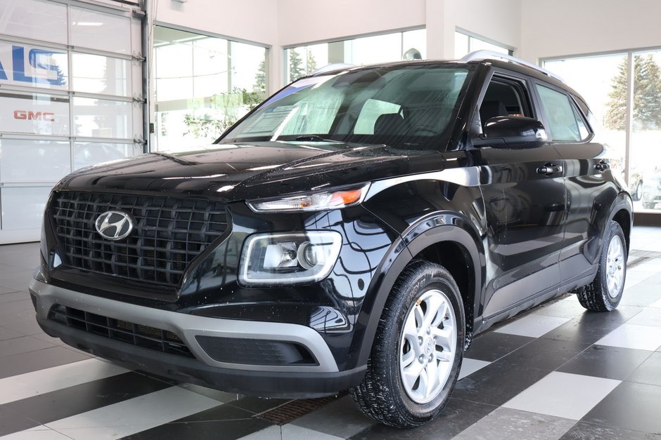 Hyundai Venue  2023 à Montréal, Québec - w940px