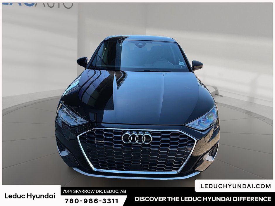 2022 Audi A3 40 Komfort-1