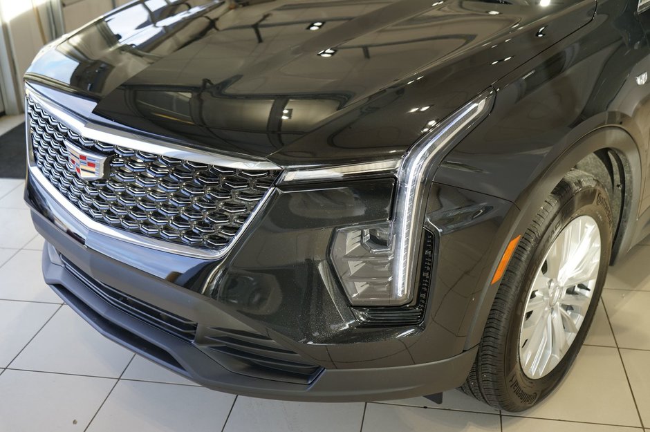 2024 Cadillac XT4 FWD Luxury-30