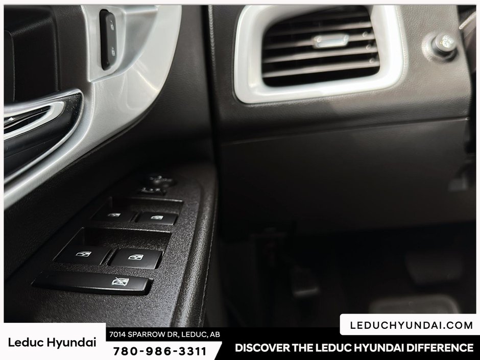 2017 Chevrolet Equinox Premier-19