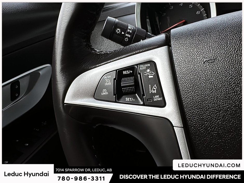 2017 Chevrolet Equinox Premier-14