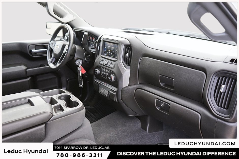 2022 Chevrolet Silverado 1500 LTD Custom-9