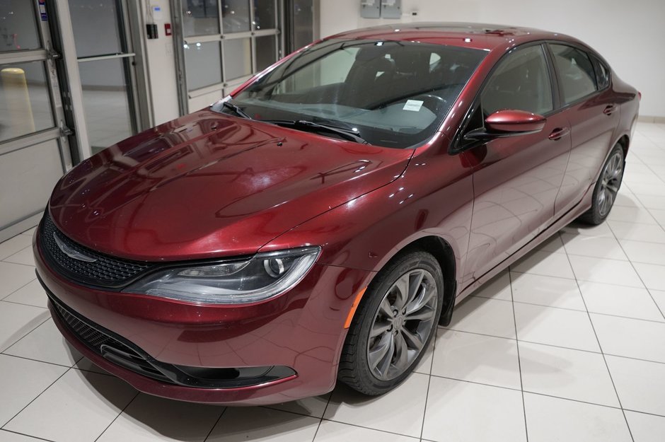 2016 Chrysler 200 S-0