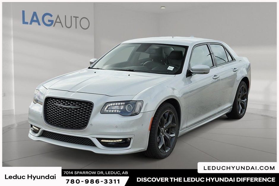 2022 Chrysler 300 Touring L-0