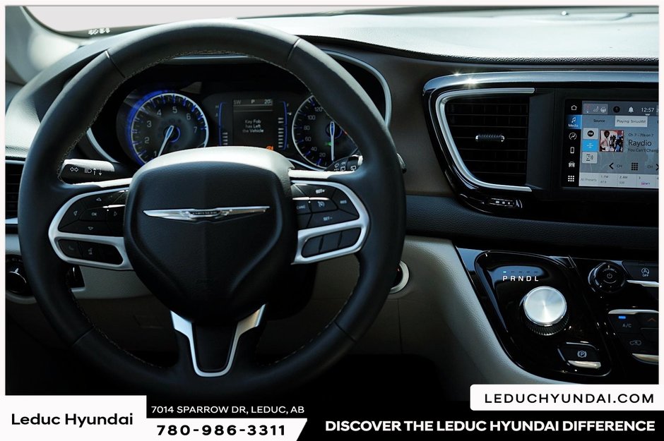 2022 Chrysler Grand Caravan SXT-13