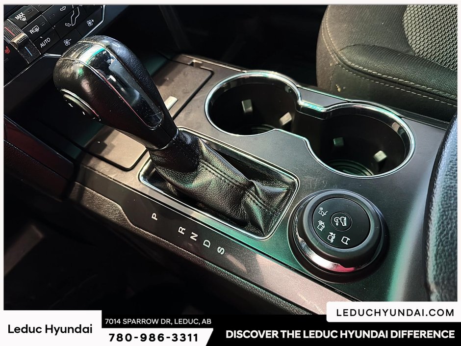 2019 Ford Explorer XLT-18