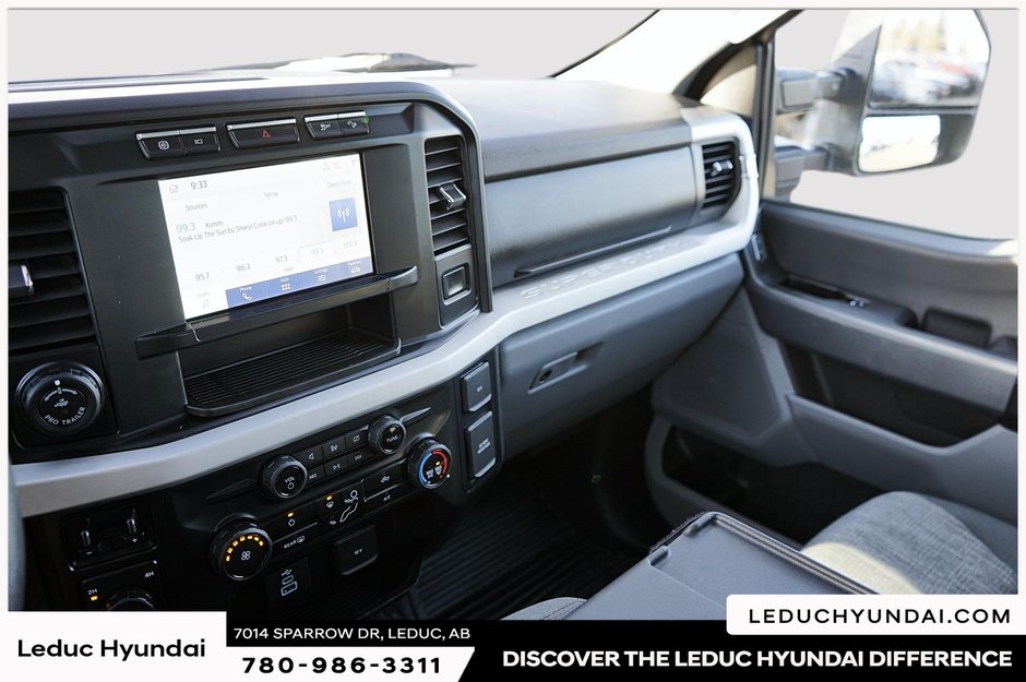 2023 Ford F-350SD XLT-12