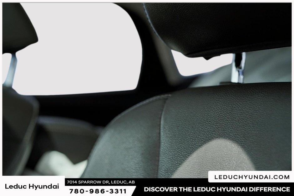 2012 Ford Focus Titanium-9