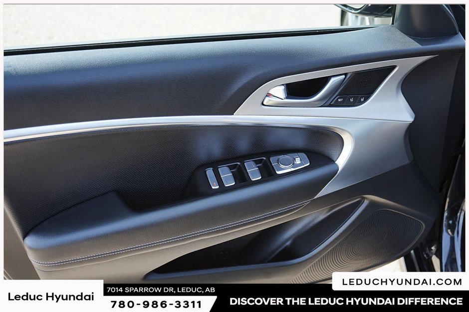 2025 GENESIS G70 2.5T-10