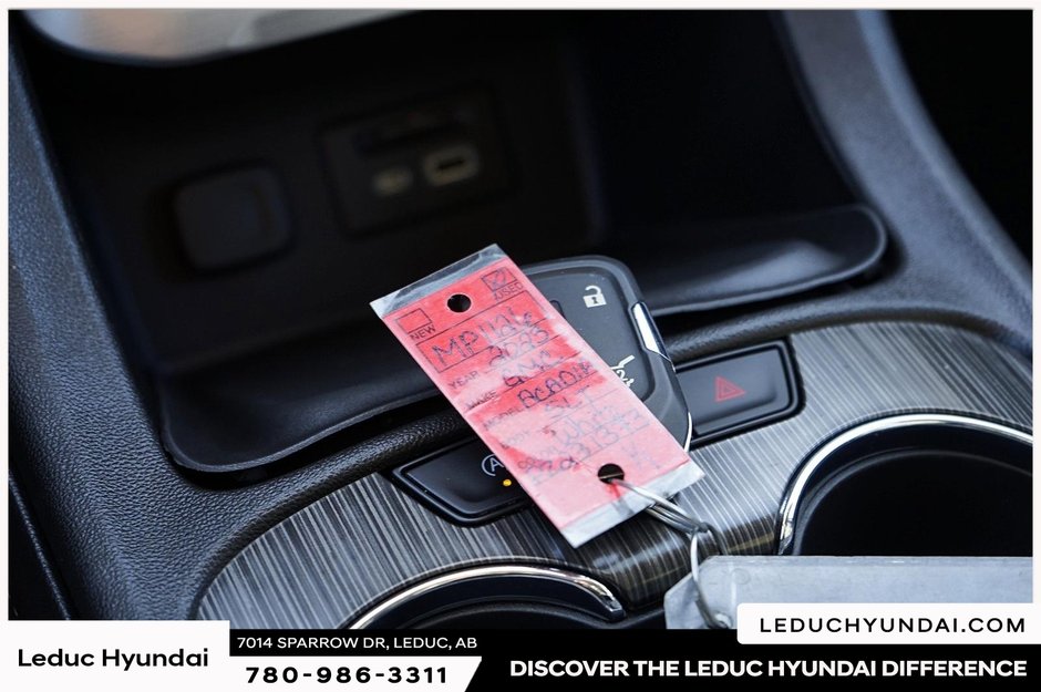 2023 GMC Acadia SLT-18