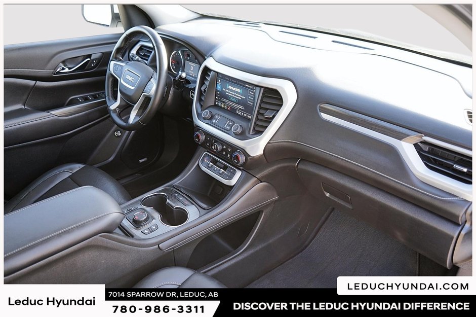 2023 GMC Acadia SLT-8