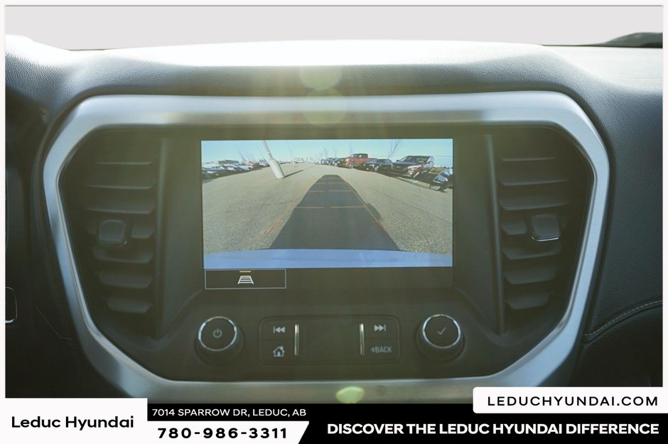 2023 GMC Acadia SLT-17