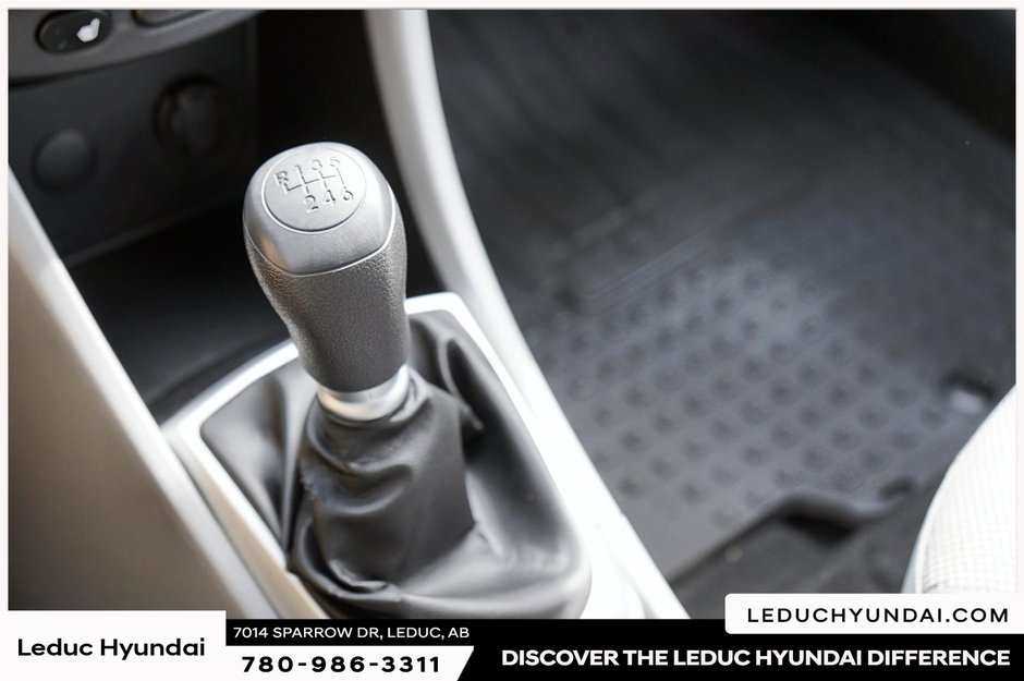 2013 Hyundai Accent GL-14