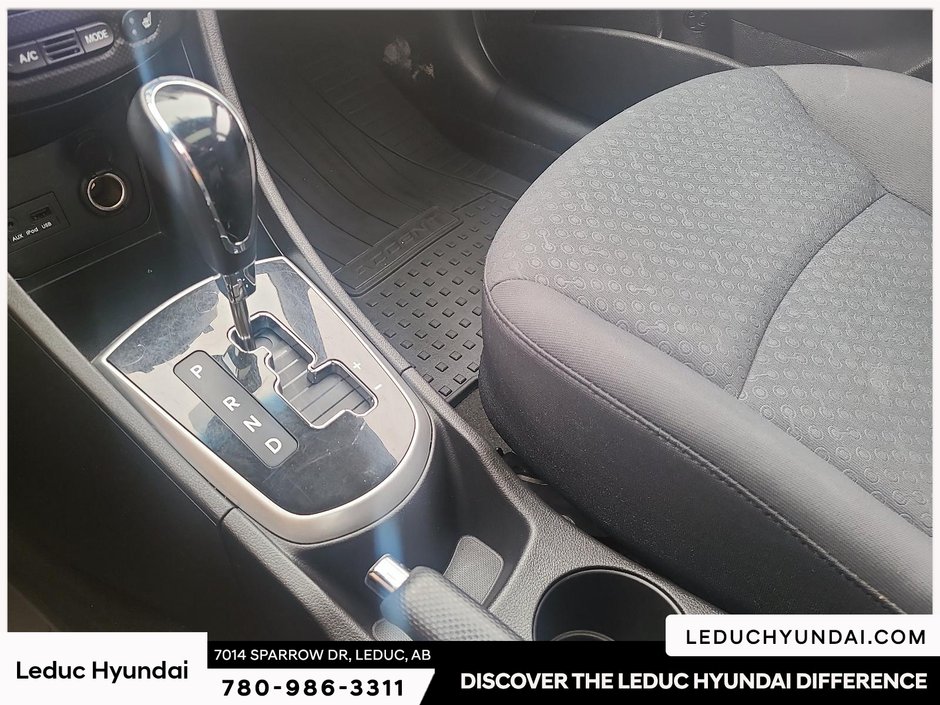 2013 Hyundai Accent GLS-12