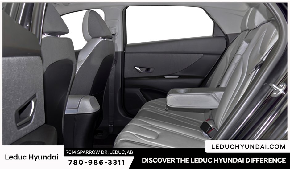 2026 Hyundai Elantra Hybrid Luxury Two-Tone Interior-4