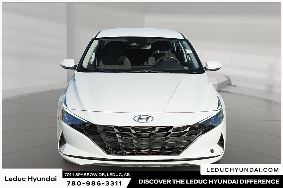 2022 Hyundai Elantra Preferred-1