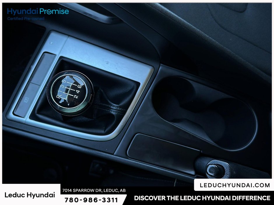 2022 Hyundai Elantra Essential-16