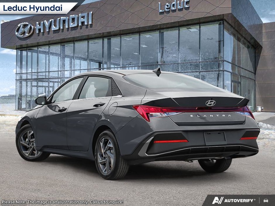 2026 Hyundai Elantra Luxury Two-Tone Interior-3