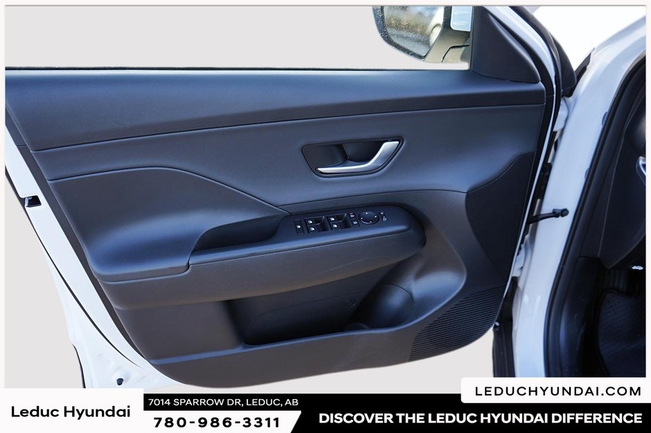 2025 Hyundai Kona 2.0L Preferred-11