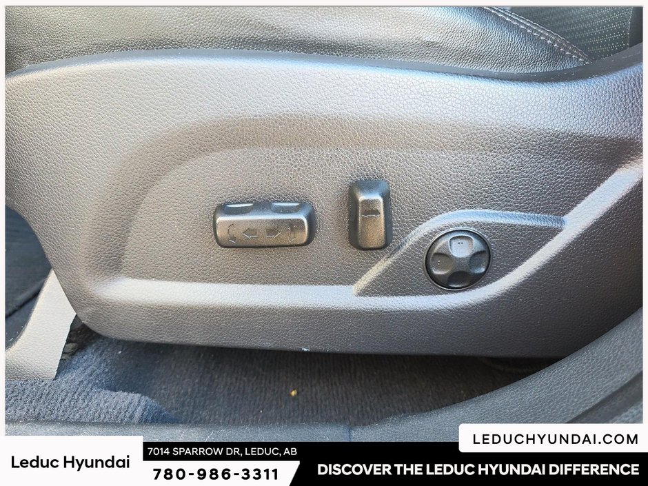2013 Hyundai Santa Fe Sport 2.0T Limited-8
