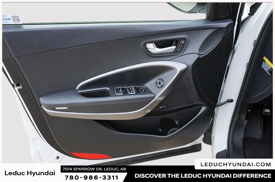 2017 Hyundai Santa Fe XL Luxury-9