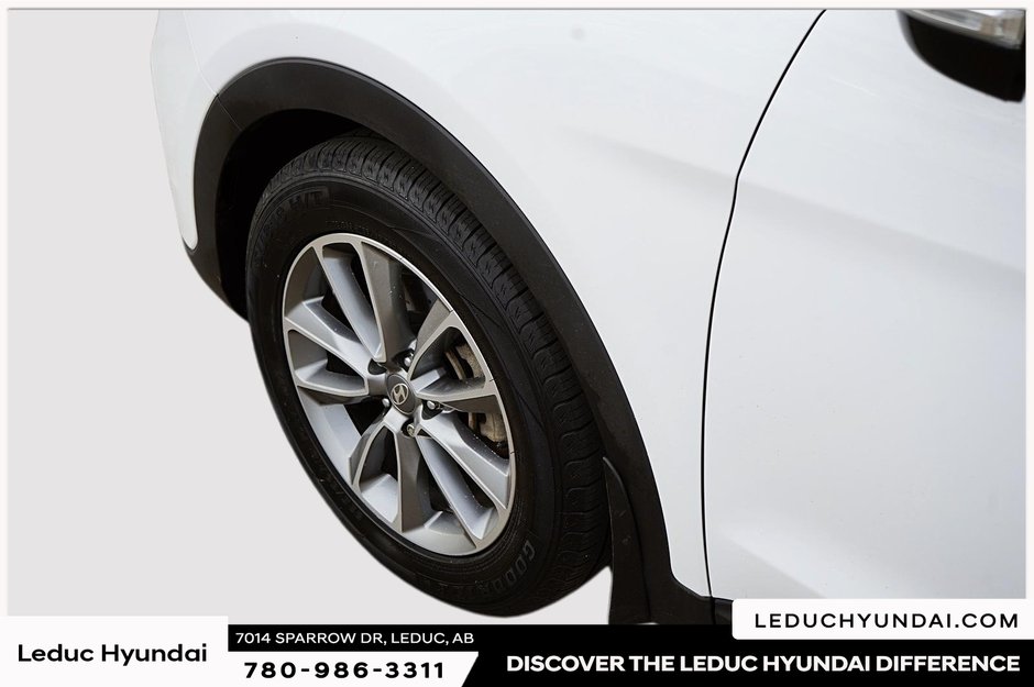 2017 Hyundai Santa Fe XL Luxury-6